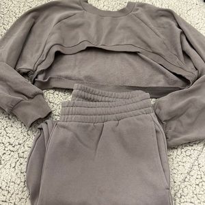 H & M sweatsuit